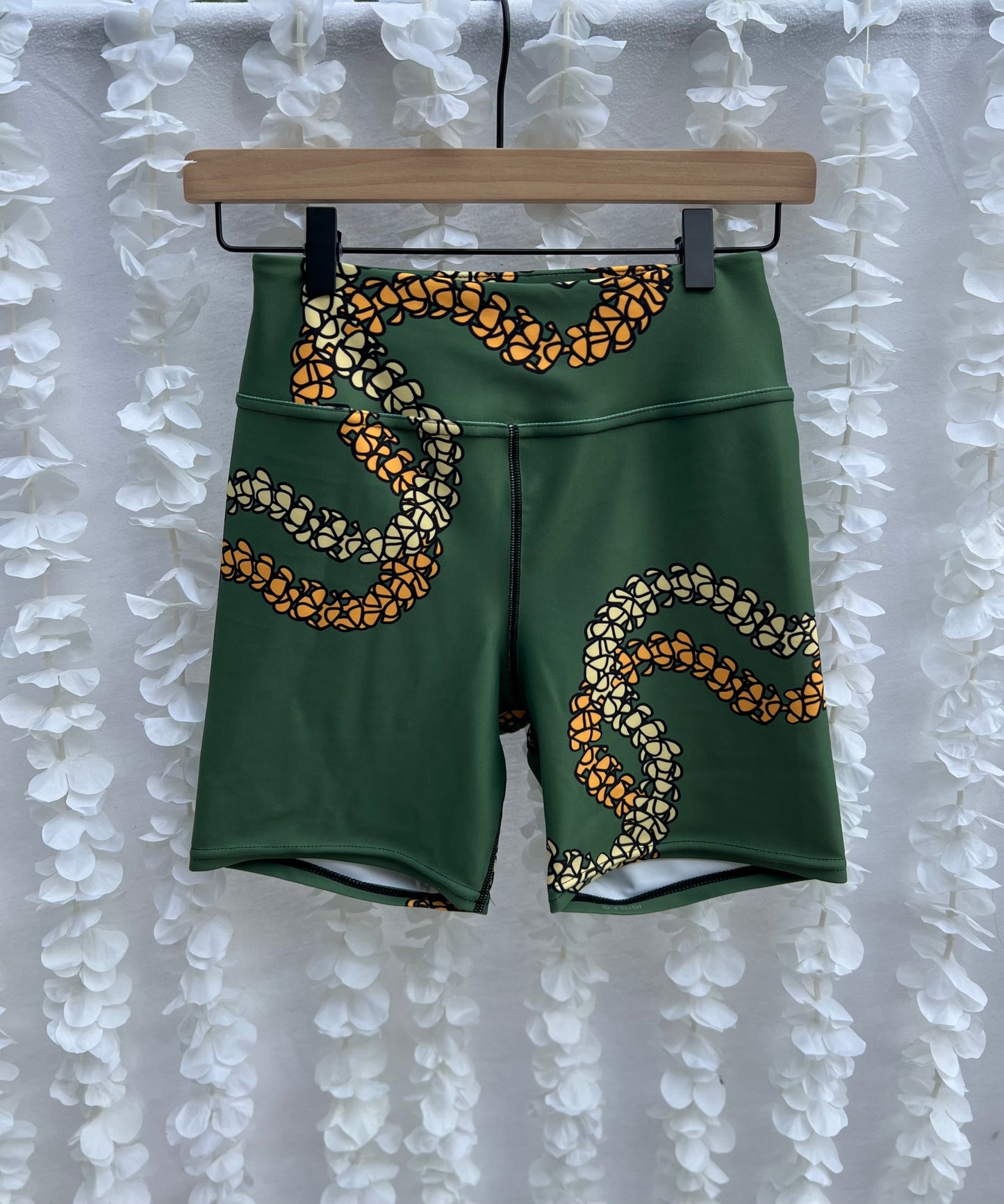Lei Pua Kenikeni Yoga Shorts